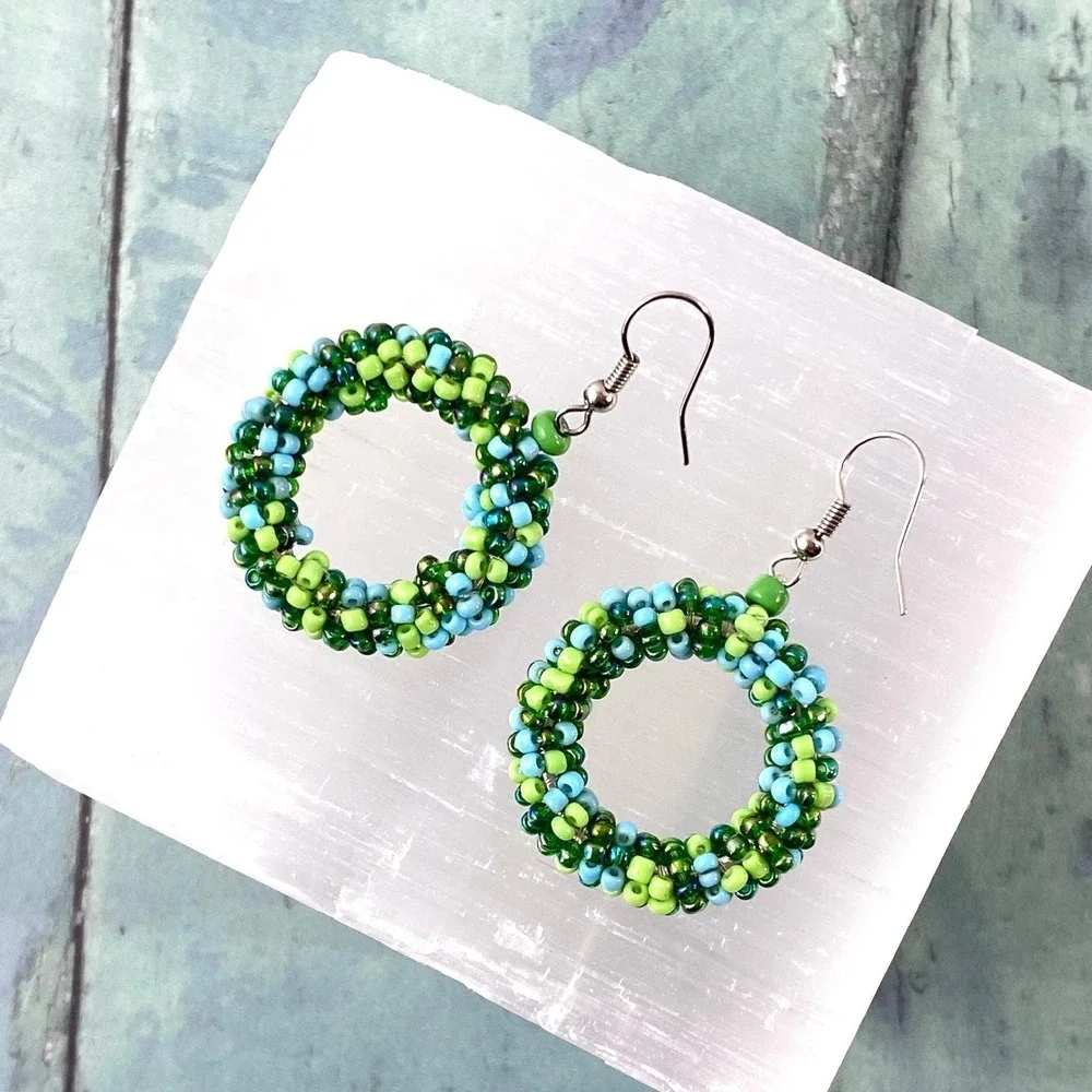 Vintage‎ 80s 90s Beaded Hoop Drop Earrings – Green & Blue Seed Beads Spring